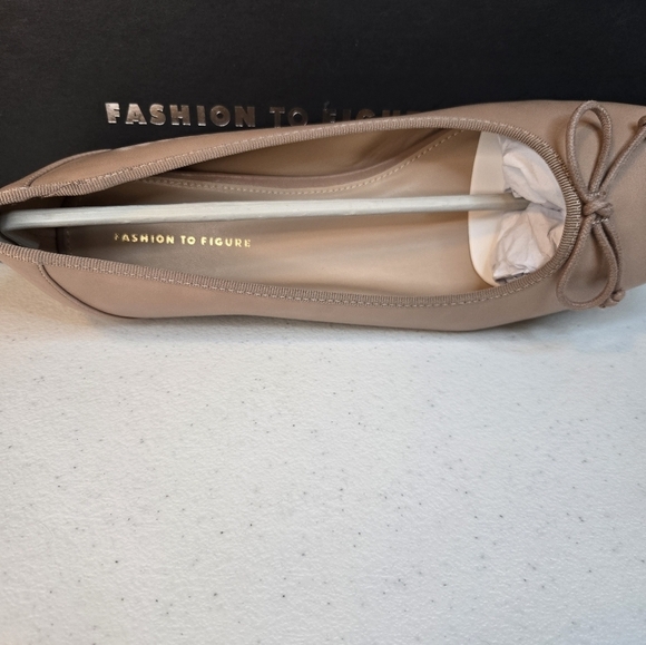 Fashion to Figure Tan Flats with Bow Detail NEW BALLETCORE BOW GIRLY. WIDE - Picture 3 of 5